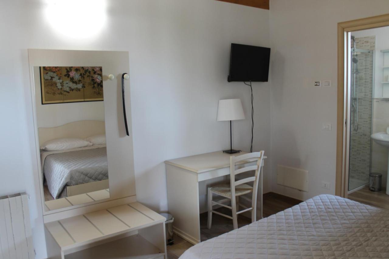 Corte Nuova B&B Bagnolo San Vito Экстерьер фото