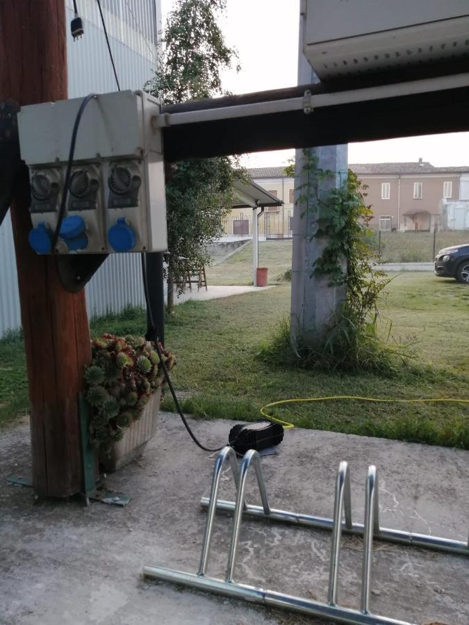 Corte Nuova B&B Bagnolo San Vito Экстерьер фото
